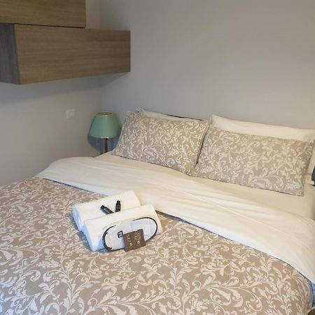 Michelangelo Apartments Cormano Δωμάτιο φωτογραφία